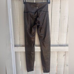 Lululemon Wunder Under - limited edition - size 2